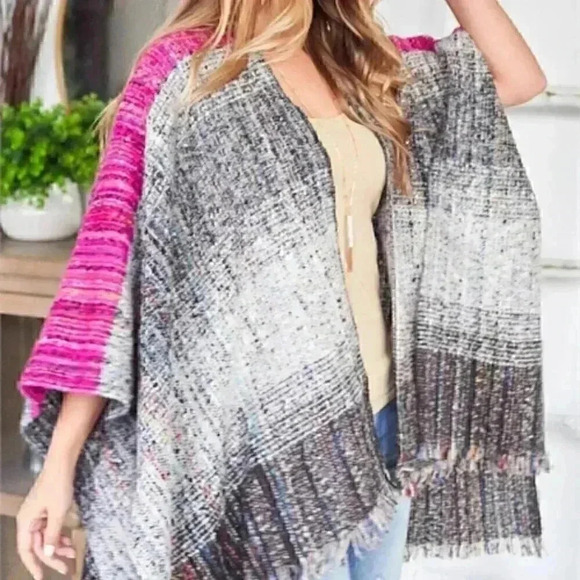 boho style FUCHSIA MULTI KNIT SWEATER PONCHO - Picture 1 of 4